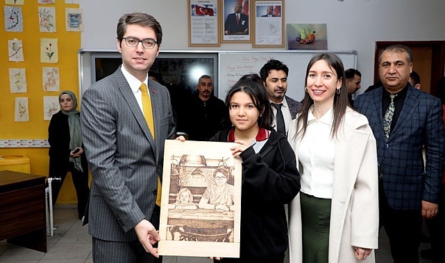 Erciş Güzel Sanatlar Lisesi öğrencilerine enstrüman desteği