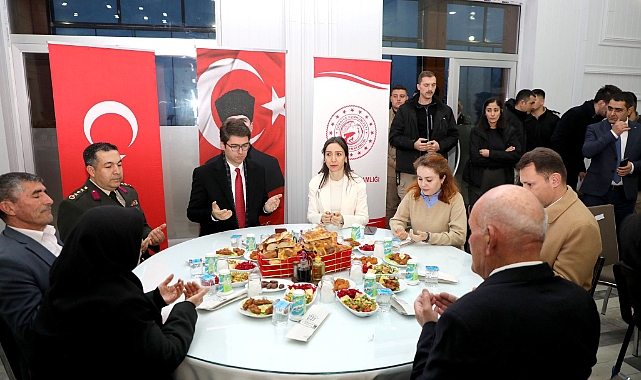 Erciş Kaymakamı İftar Yemeğinde Şehit ve Gazilerle Bir Araya Geldi