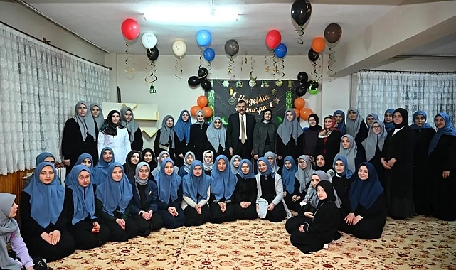 Erzurum da Kuran Kursunda iftarda bir araya geldiler