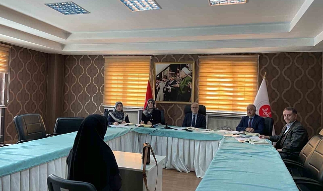 Erzurum'da hafızlar yarıştı
