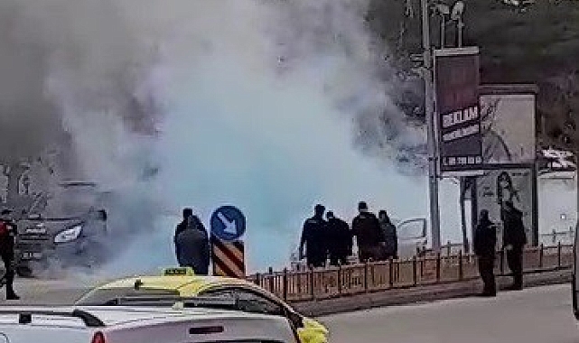 Erzurum'da seyir halindeki otomobil alev aldı