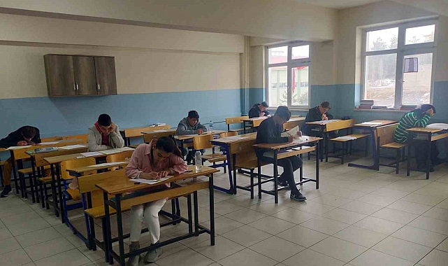 Erzurumlu Gençler Umre ödülü için yarıştılar