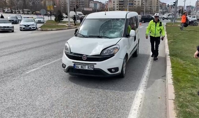 Hafif ticari aracın çarptığı yaşlı adam hayatını kaybetti