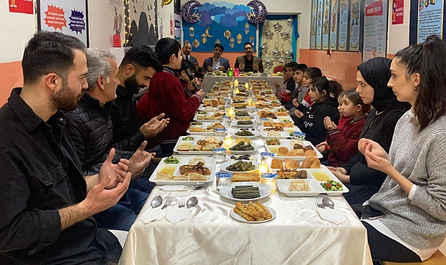 Hamur’da iftar programı düzenlendi