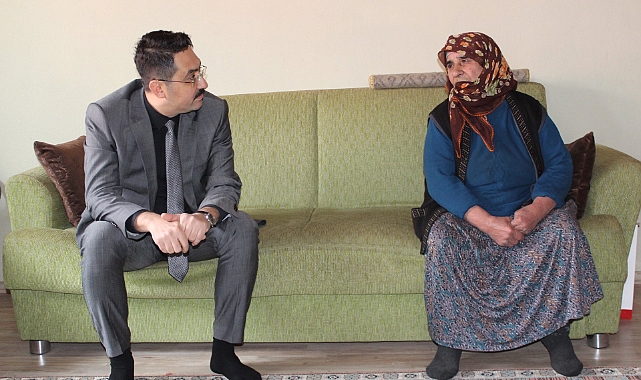 Hamur Kaymakamı Yıldırım, yaşlıların gönlüne dokundu