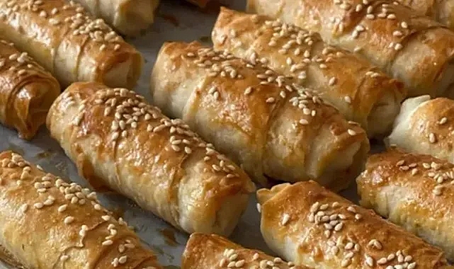 Hızlıca hazırlayın, uzun süre lezzetin tadını çıkarın: Soslu Börek Tarifi
