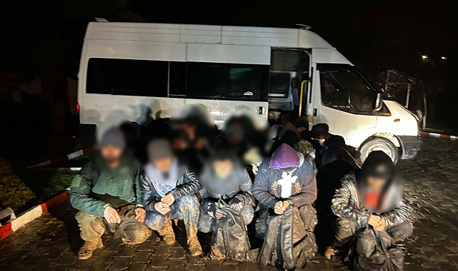 Iğdır'da 39 göçmen ve 4 insan kaçakçısı yakalandı