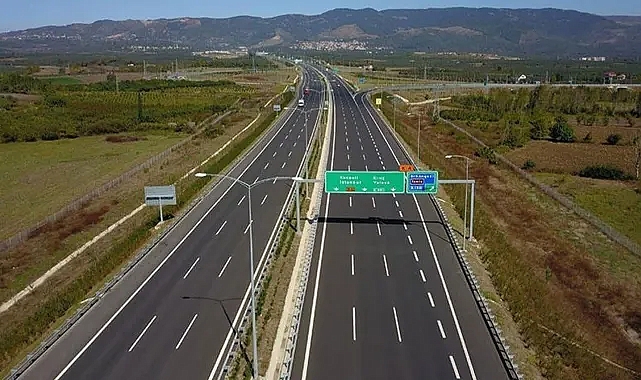 İstanbul Manisa Arası Kaç Saat? Otobüs, Tren ve Uçakla Ne Kadar Sürüyor?