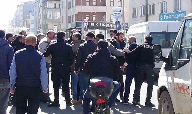 Kars'ta sopalı kavga: 2 yaralı