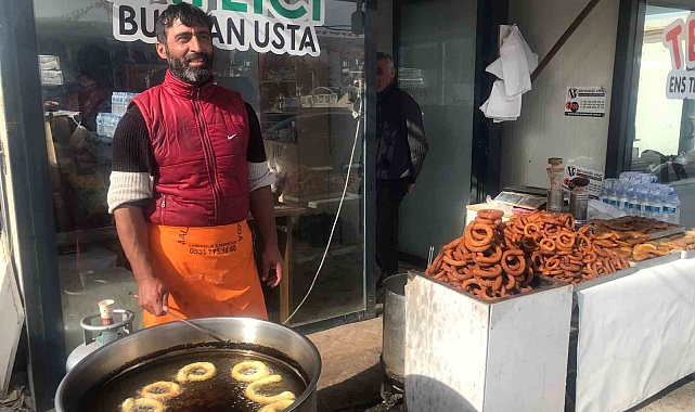 Malatya'da esnafın konteynerde Ramazan mesaisi