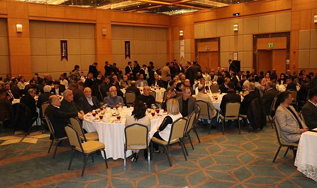 Manginder'den iftar