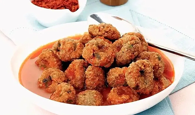 Misket büyüklüğünde muhteşem lezzet: Asla dağılmayan Harput Köftesi tarifi