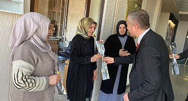 Müdür Kökrek, 8 Mart Dünya Kadınlar Günü'nde çalışan kadınları kutladı