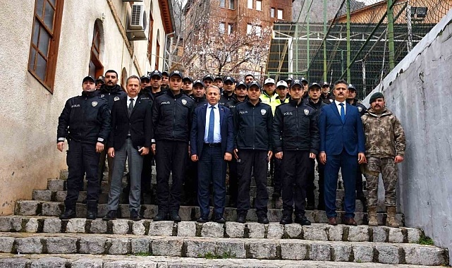 Müdür Kurt, Kemah ve Kemaliye kaymakamlarına ziyarette bulundu