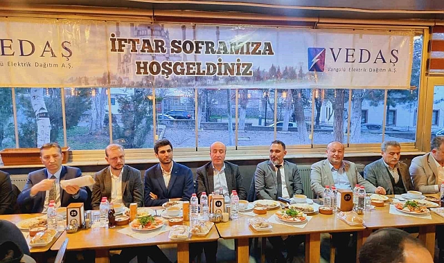 Muş'ta VEDAŞ ve VEPSAŞ personelleri iftarda bir araya geldi