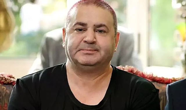 Şafak Sezer Kimdir?