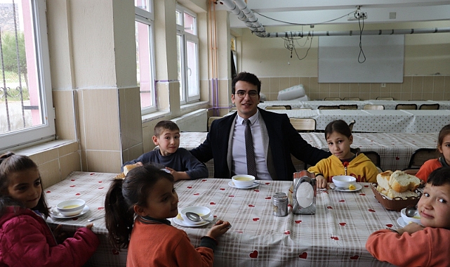 Selendi’de 'Okulumda Sağlıklı Besleniyorum' kampanyası