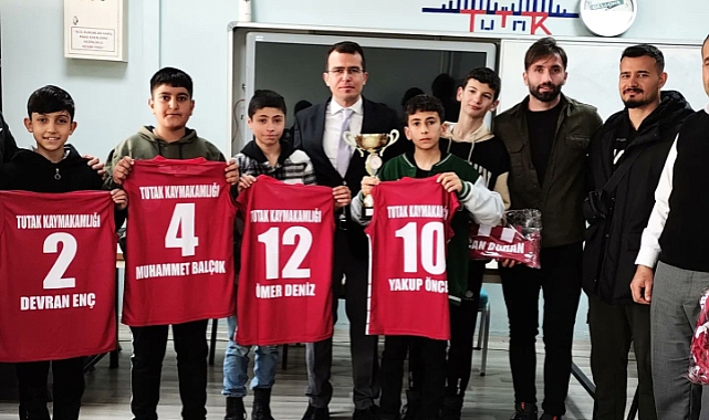 Tutak Kaymakamı Adıbelli’den okul ziyareti
