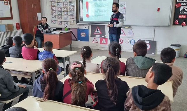 Tutak'ta "Okullarda Gıda Güvenilirliği, Gıda Kayıpları ve İsrafı" konulu farkındalık eğitimi verildi