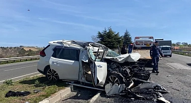 Uşak'ta feci kaza: Baba ve Kız yaraladı facianın eşiğinden dönüldü