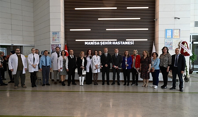Vali Ünlü, 14 Mart Tıp Bayramında Manisa Şehir Hastanesini ziyaret etti