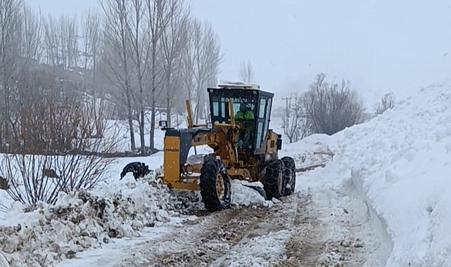 Van'da 129 yerleşim yerinin yolu ulaşıma kapandı