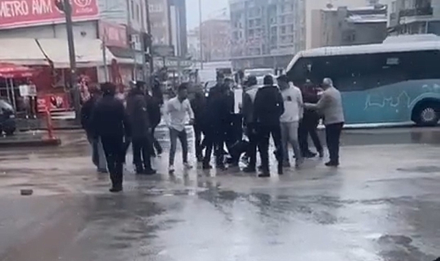 Van'da eşini bıçaklayan şahsa linç edildi