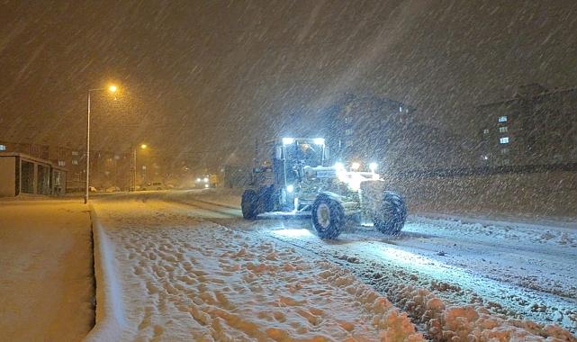 Van'da kapalı olan 73 yerleşim yerinin yolu ulaşıma açılıyor