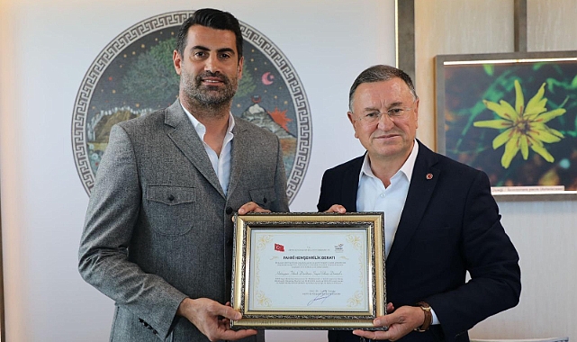 Volkan Demirel’e, Hatay fahri hemşerilik beratı verildi