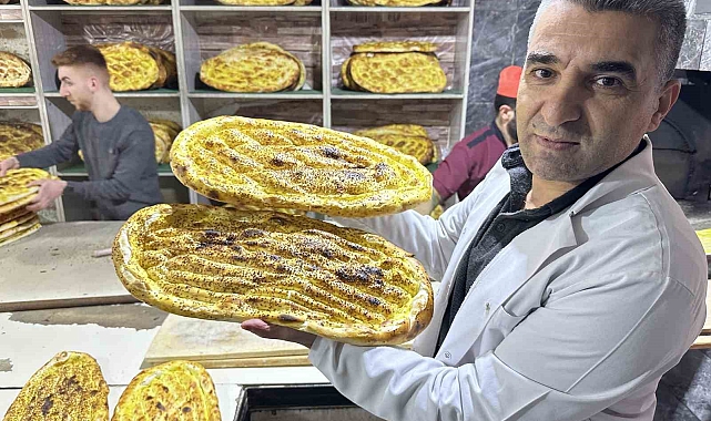Yüksekova Ramazan ayıyla şenlendi