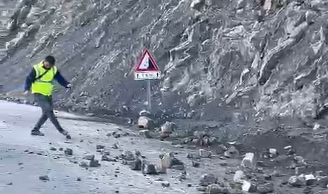Yüksekova yeni köprü yolu sürücülerin korkulu rüyası haline geldi