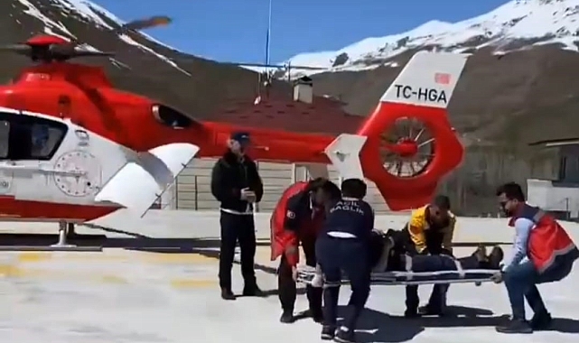 16 yaşındaki hasta için helikopter ambulans havalandı