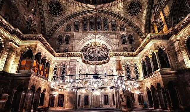 2024 Anlamlı Kadir Gecesi mesajları! Anlamlı Cuma mesajları...