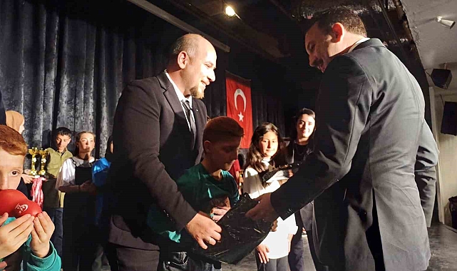 23 Nisan Malazgirt'te  coşkuyla kutlandı