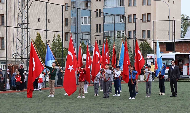 23 Nisan Oltu'da coşku ile kutlandı