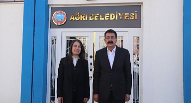 Ağrı Belediye Eş Başkanlarından , 23 Nisan Ulusal Egemenlik ve Çocuk Bayramı kutlama mesajı