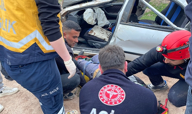 Ağrı'da feci kaza: 1'i ağır, 2 yaralı
