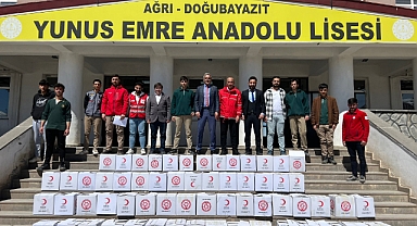 Ağrı’da öğrencilerin hazırladığı yardım kolileri İftar sofralarını süslüyor