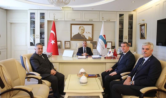 Ağrı İl Kültür ve Turizm Müdürü Altun’dan Rektör Karabulut’a ziyaret