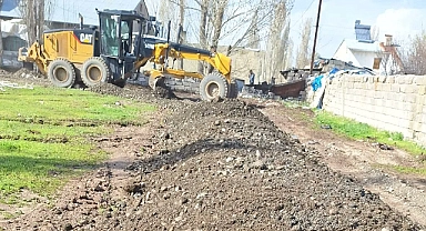 Ağrı’nın cadde ve sokaklarında yenilenme çalışmaları başladı