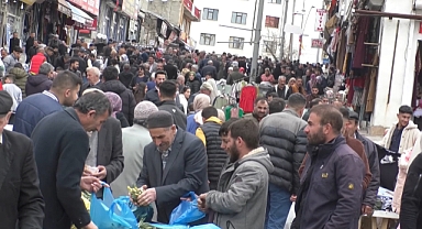 (Videolu Haber) Ağrı sokaklarında bayram yoğunluğu yaşanıyor