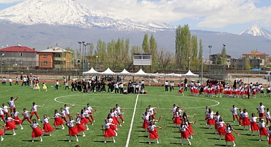 Ağrı ve ilçelerinde, 23 Nisan Kutlamaları