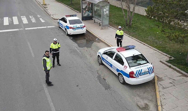 Ağrı'da Ramazan Bayramı trafik denetimleri dron ile desteklendi