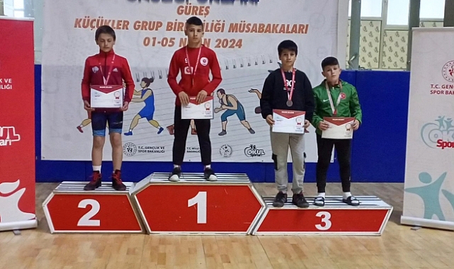 Ağrılı Pehlivanların mücadelesi derece getirdi