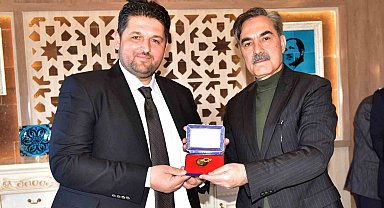 Ahlat Belediyesinde devir teslim yapıldı