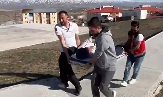 Ambulans helikopter 64 yaşındaki  Vanlı hasta için havalandı