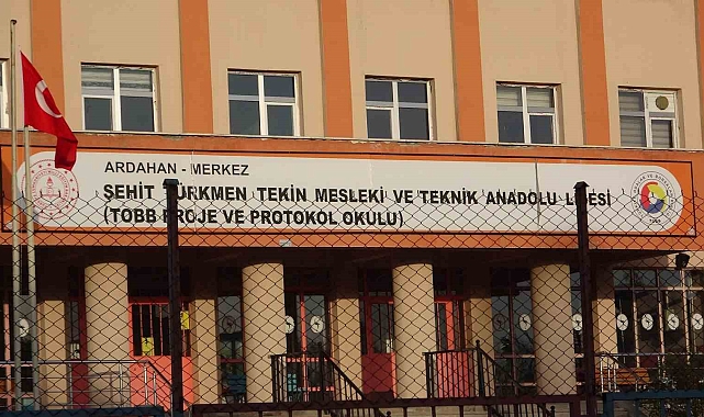 Ardahan'da lise öğrencileri gıda zehirlenmesi nedeniyle hastanelik oldu