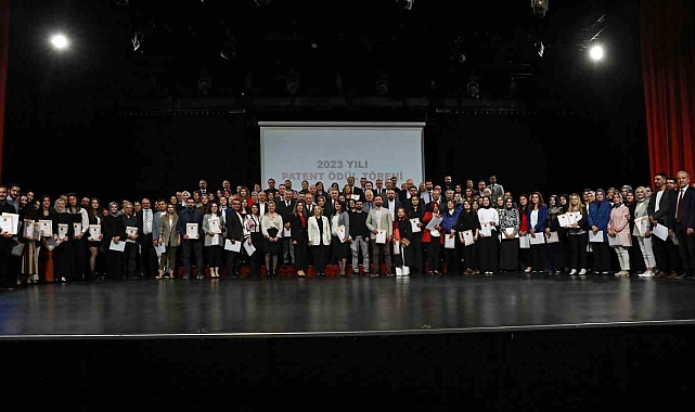 Atatürk Üniversitesi'nde 2023 patent ödül töreni