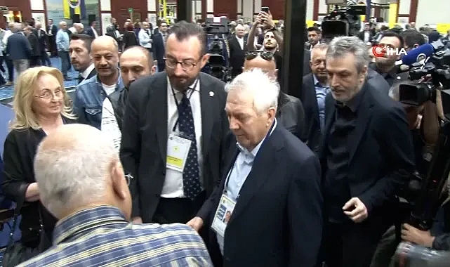 Aziz Yıldırım oyunu kullandı