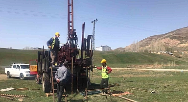 Başkale'de jeolojik-jeoteknik etüt çalışmaları başladı